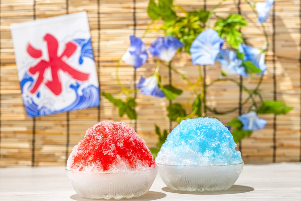 駄菓子屋のイートインでかき氷を出すイメージ写真
